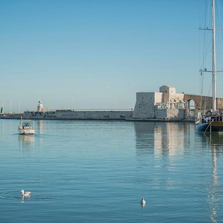 Residenza Rebecca Apartment Trani Exterior photo