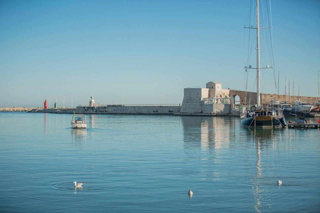 Residenza Rebecca Apartment Trani Exterior photo